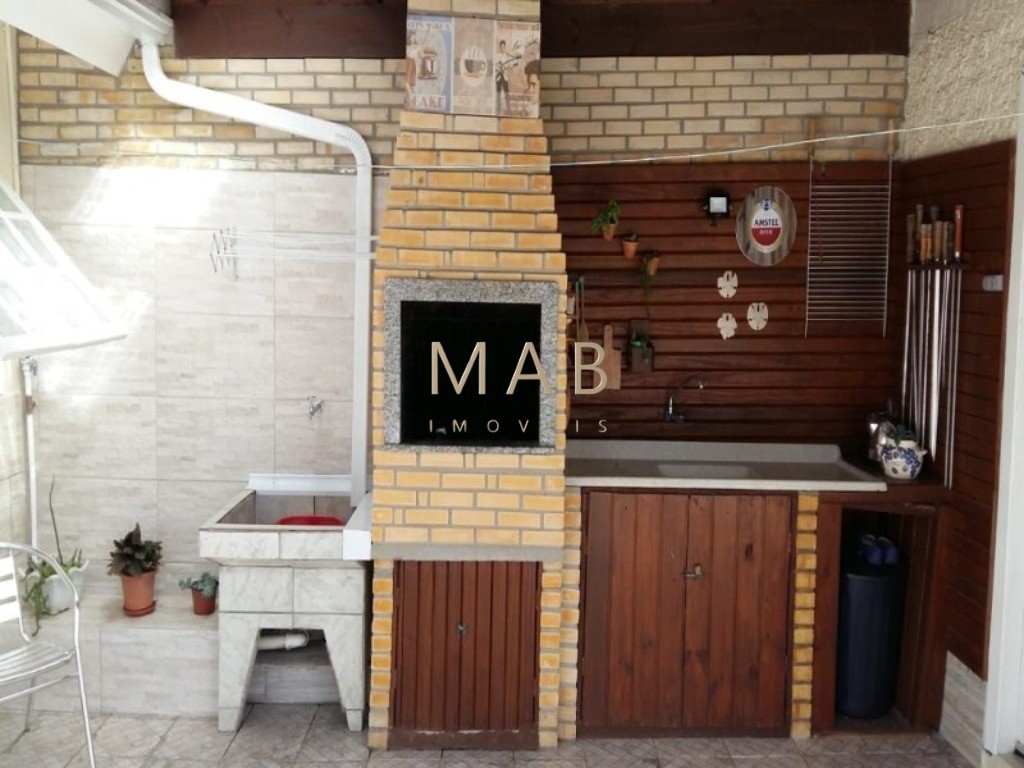 Casa Térrea à Venda em Boa Localização do Bairro Ingleses - Florianópolis/SC!
