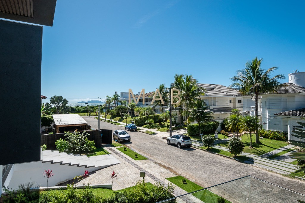 Casa de Altíssimo Padrão com 4 Pavimentos à Venda em Jurerê Internacional, Florianópolis SC!!