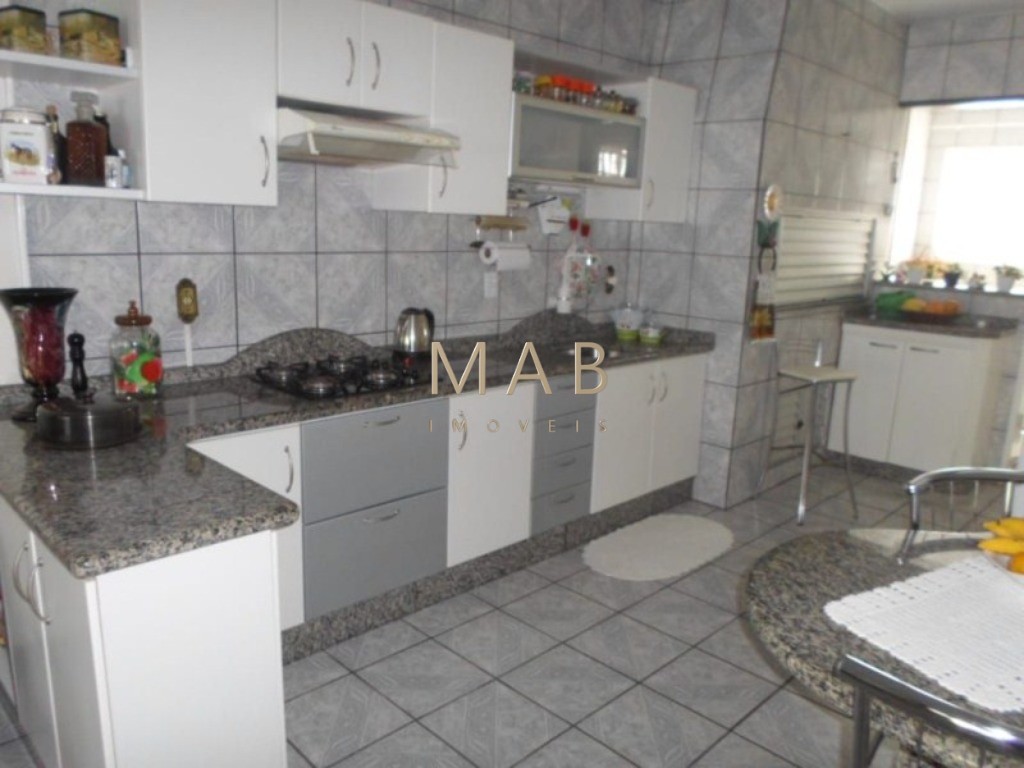 Casa Térrea à Venda em Boa Localização do Bairro Ingleses - Florianópolis/SC!