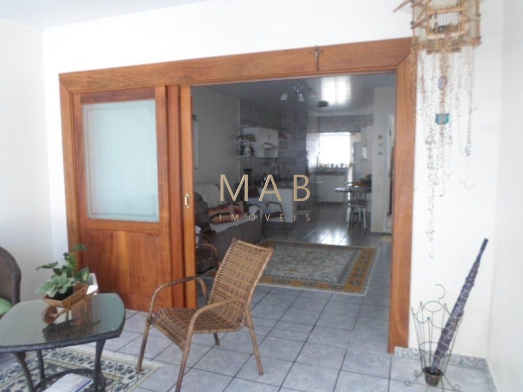 Casa Térrea à Venda em Boa Localização do Bairro Ingleses - Florianópolis/SC!