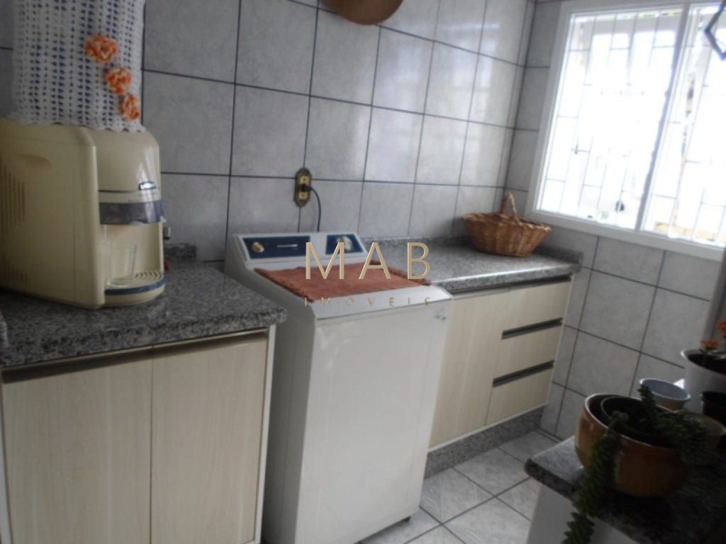 Casa Térrea à Venda em Boa Localização do Bairro Ingleses - Florianópolis/SC!