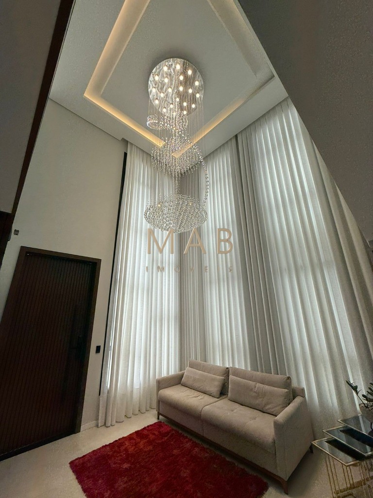 Imponente Casa de Luxo em Condomínio nos Ingleses, Florianópolis-SC: 5 quartos, 3 suítes, 3 salas, 5 banheiros, 424m² de área.