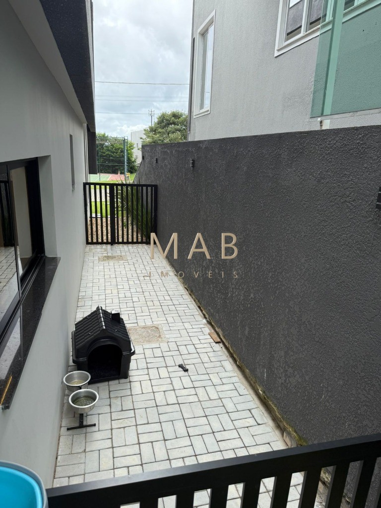Imponente Casa de Luxo em Condomínio nos Ingleses, Florianópolis-SC: 5 quartos, 3 suítes, 3 salas, 5 banheiros, 424m² de área.