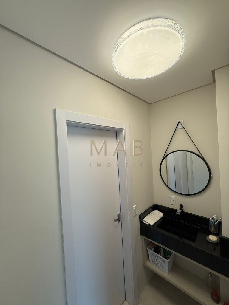 Imponente Casa de Luxo em Condomínio nos Ingleses, Florianópolis-SC: 5 quartos, 3 suítes, 3 salas, 5 banheiros, 424m² de área.