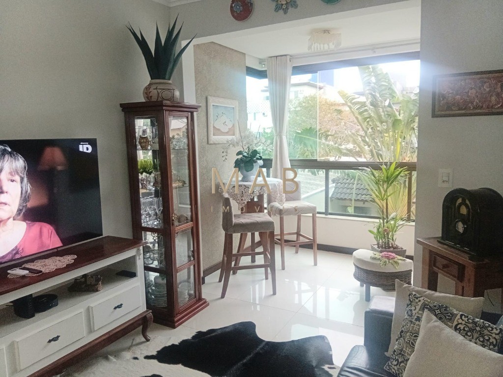 Apartamento à venda em Florianópolis-SC, Ingleses do Rio Vermelho: 2 quartos, 1 suíte, 1 sala, 2 banheiros, 1 vaga de garagem, 78m². Aproveite!