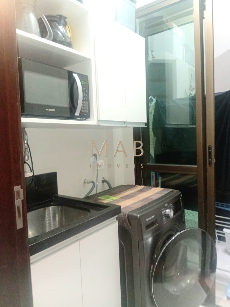 Apartamento à venda em Florianópolis-SC, Ingleses do Rio Vermelho: 2 quartos, 1 suíte, 1 sala, 2 banheiros, 1 vaga de garagem, 78m². Aproveite!