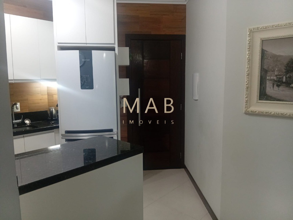 Apartamento à venda em Florianópolis-SC, Ingleses do Rio Vermelho: 2 quartos, 1 suíte, 1 sala, 2 banheiros, 1 vaga de garagem, 78m². Aproveite!