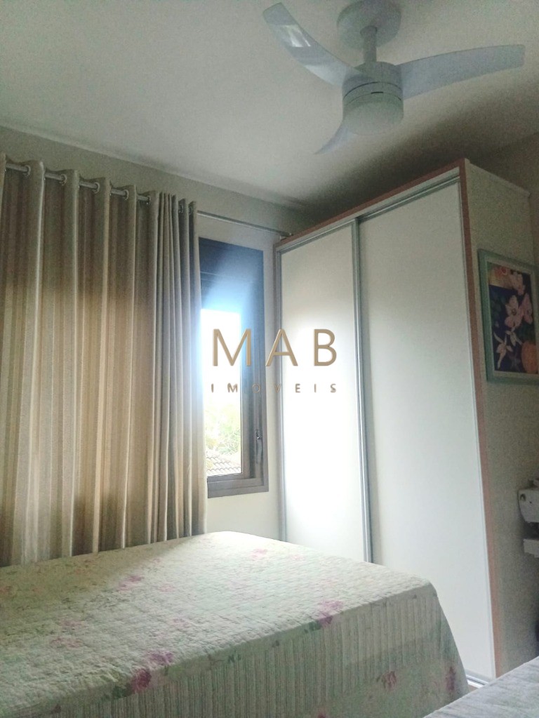 Apartamento à venda em Florianópolis-SC, Ingleses do Rio Vermelho: 2 quartos, 1 suíte, 1 sala, 2 banheiros, 1 vaga de garagem, 78m². Aproveite!
