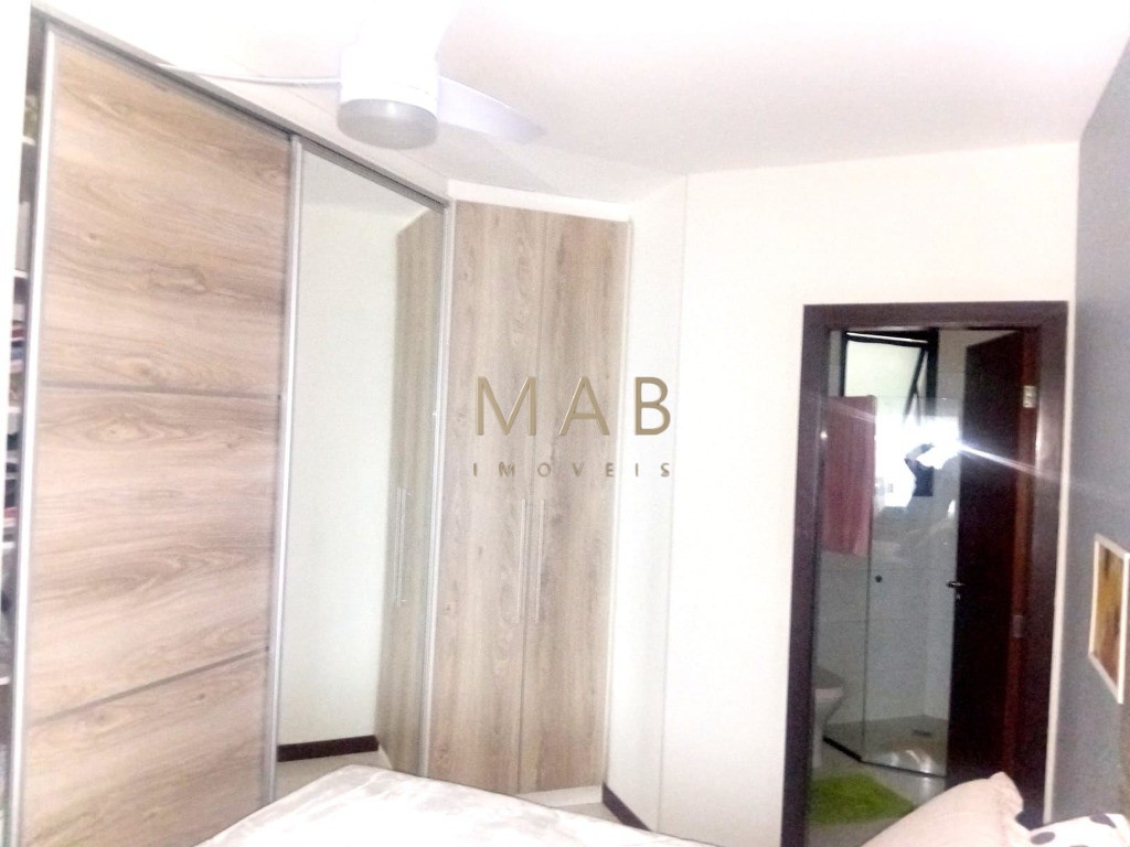 Apartamento à venda em Florianópolis-SC, Ingleses do Rio Vermelho: 2 quartos, 1 suíte, 1 sala, 2 banheiros, 1 vaga de garagem, 78m². Aproveite!