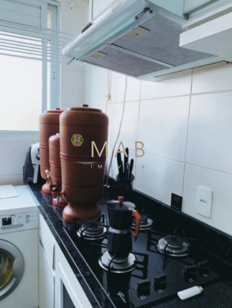 Apartamento à venda em Florianópolis-SC, Ingleses do Rio Vermelho: 02 Dormitórios sendo 01 suíte, sala de estar/jantar, 110m² de área priv, 1 vaga.
