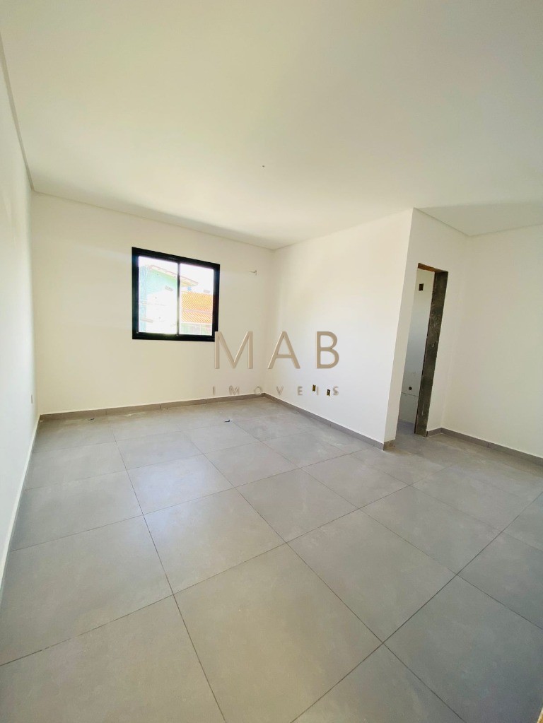 Excelente oportunidade: Casa à venda em Florianópolis-SC, bairro Ingleses do Rio Vermelho, 2 suítes MASTER, sala estar/jantar e muito mais!