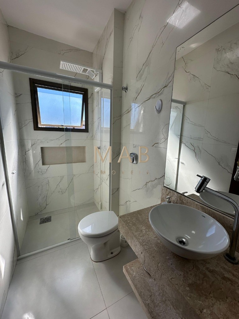 Apartamento MOBILIADO, Contendo 2 Dormitórios à Venda em Canasvieiras - Florianópolis/SC!!