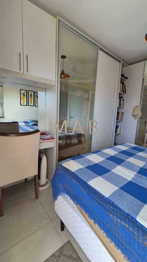 Apartamento SEMIMOBILIADO à venda em Florianópolis-SC, Ingleses do Rio Vermelho: 2 quartos sendo 1 suíte, 77m², 1 vaga na garagem!