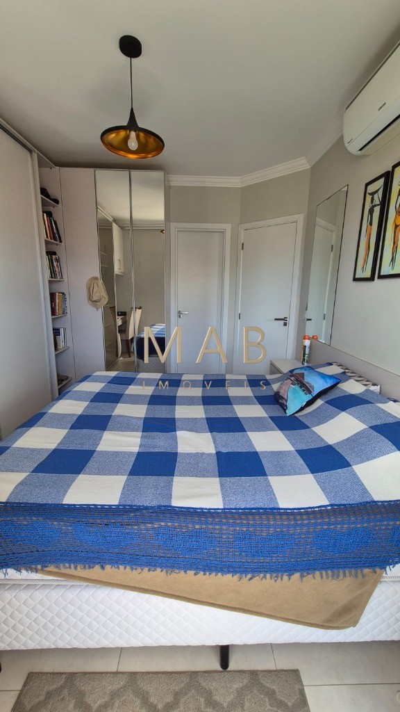 Apartamento SEMIMOBILIADO à venda em Florianópolis-SC, Ingleses do Rio Vermelho: 2 quartos sendo 1 suíte, 77m², 1 vaga na garagem!