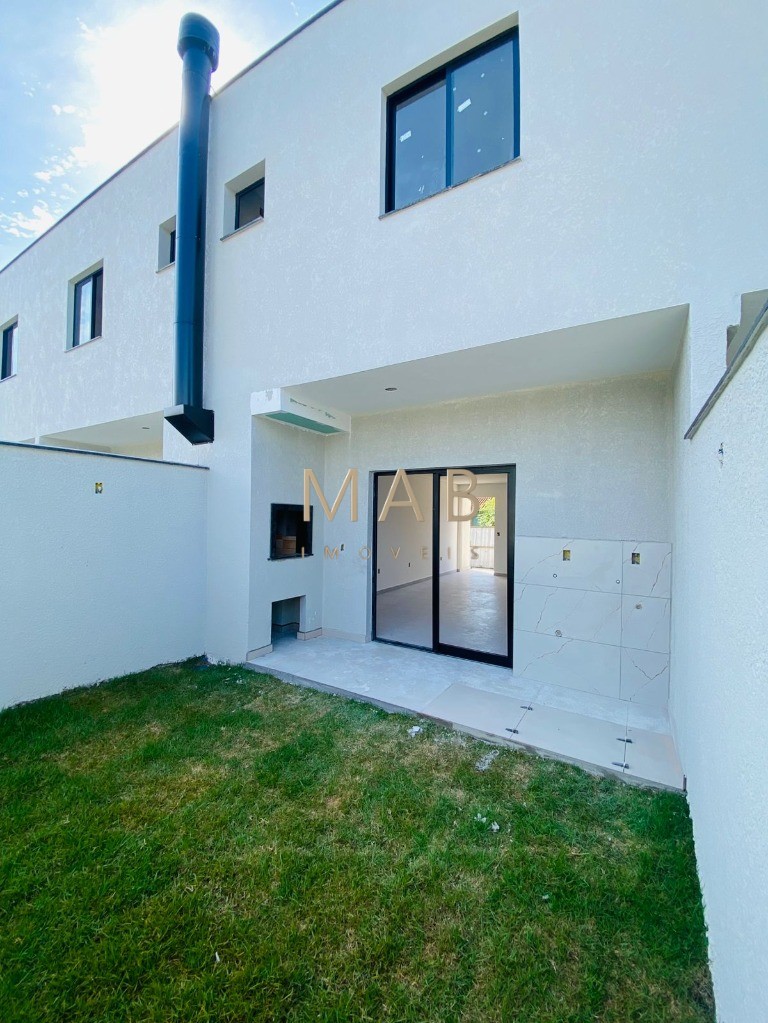Excelente oportunidade: Casa à venda em Florianópolis-SC, bairro Ingleses do Rio Vermelho, 2 suítes MASTER, sala estar/jantar e muito mais!