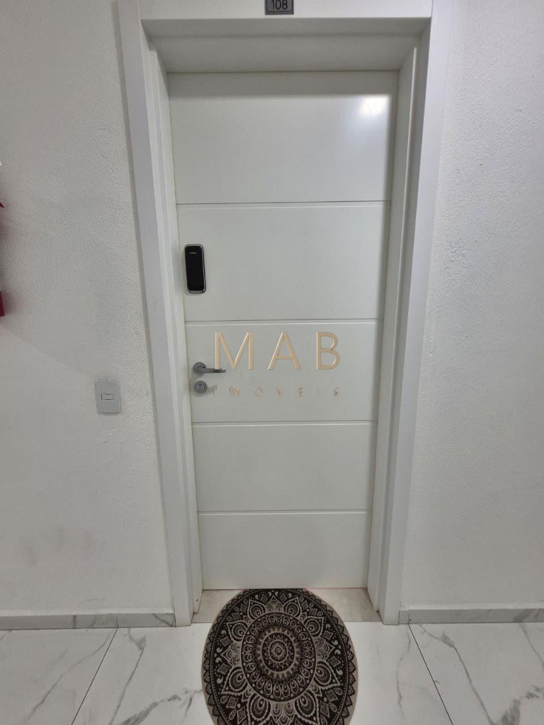 Imperdível! Apartamento à venda em Ingleses Norte, Florianópolis-SC: 2 quartos, 1 suíte, 1 sala, 2 banheiros, 2 vagas de garagem.