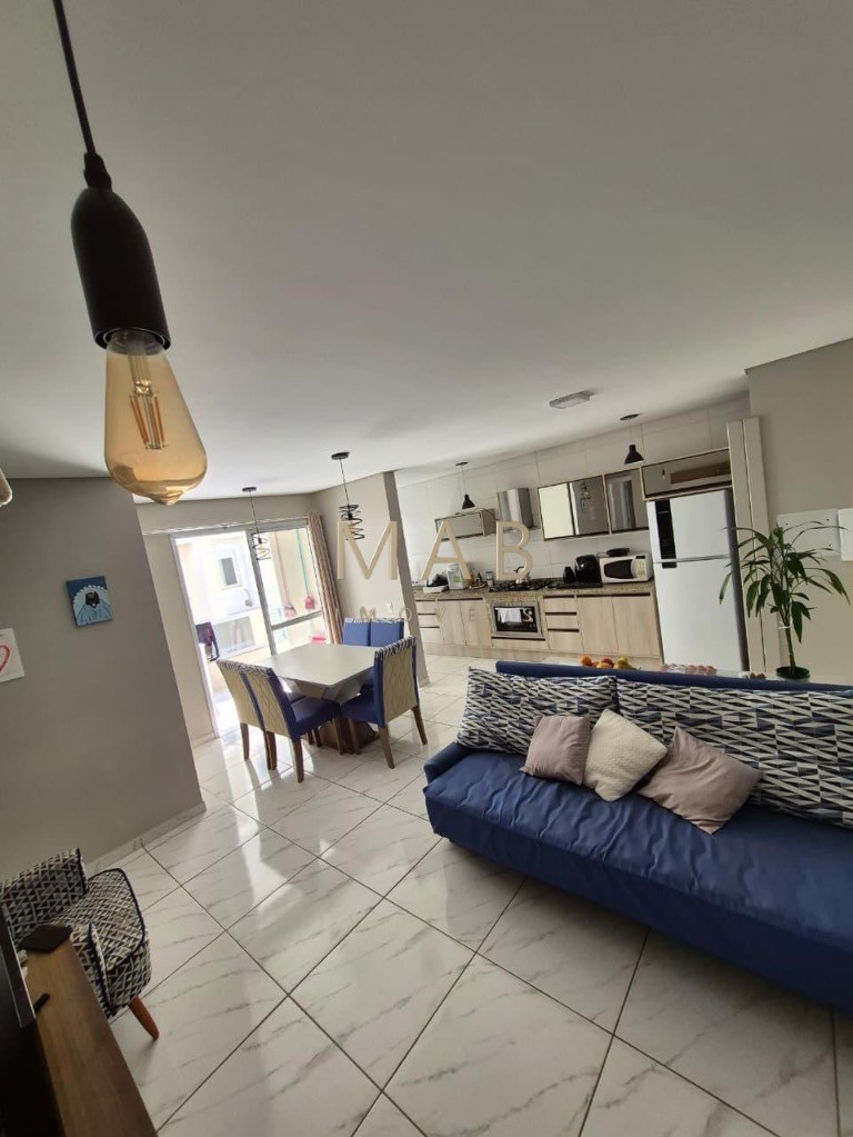 Imperdível! Apartamento à venda em Ingleses Norte, Florianópolis-SC: 2 quartos, 1 suíte, 1 sala, 2 banheiros, 2 vagas de garagem.
