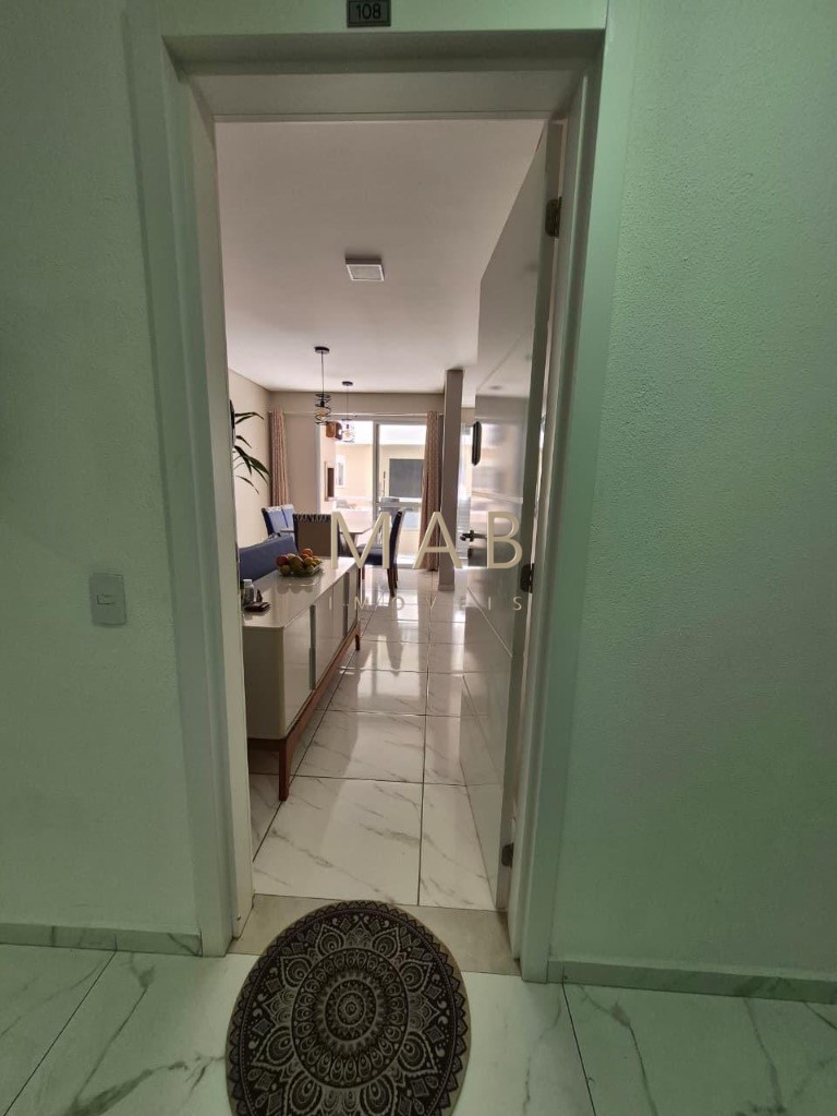 Imperdível! Apartamento à venda em Ingleses Norte, Florianópolis-SC: 2 quartos, 1 suíte, 1 sala, 2 banheiros, 2 vagas de garagem.