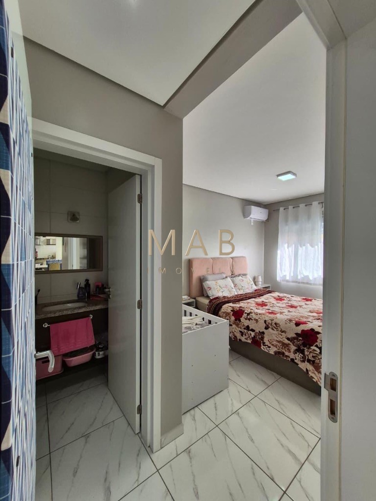 Imperdível! Apartamento à venda em Ingleses Norte, Florianópolis-SC: 2 quartos, 1 suíte, 1 sala, 2 banheiros, 2 vagas de garagem.