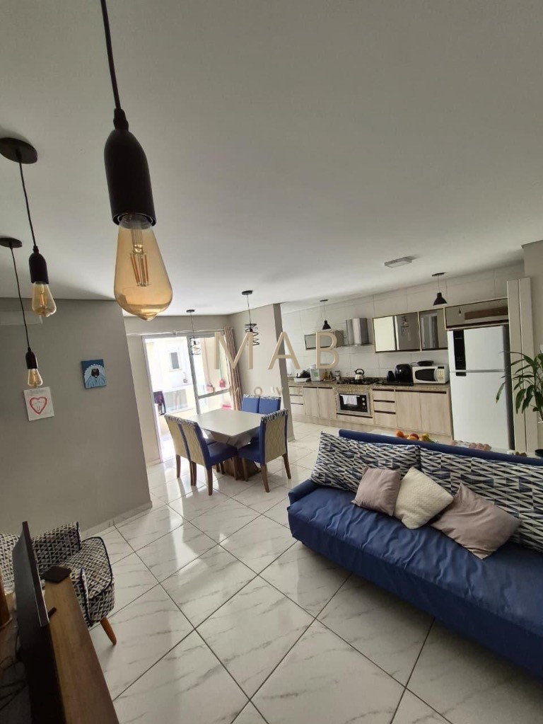 Imperdível! Apartamento à venda em Ingleses Norte, Florianópolis-SC: 2 quartos, 1 suíte, 1 sala, 2 banheiros, 2 vagas de garagem.