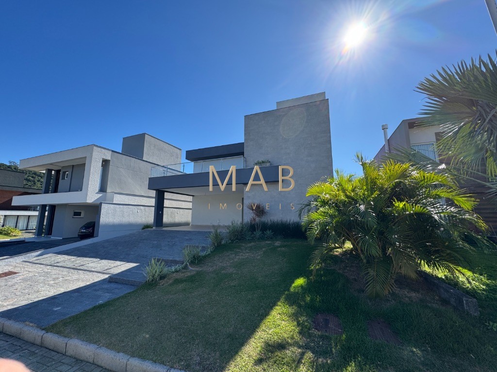 Casa de Altíssimo Padrão à Venda em um dos Principais Condomínios do Bairro Ingleses - Florianópolis SC!