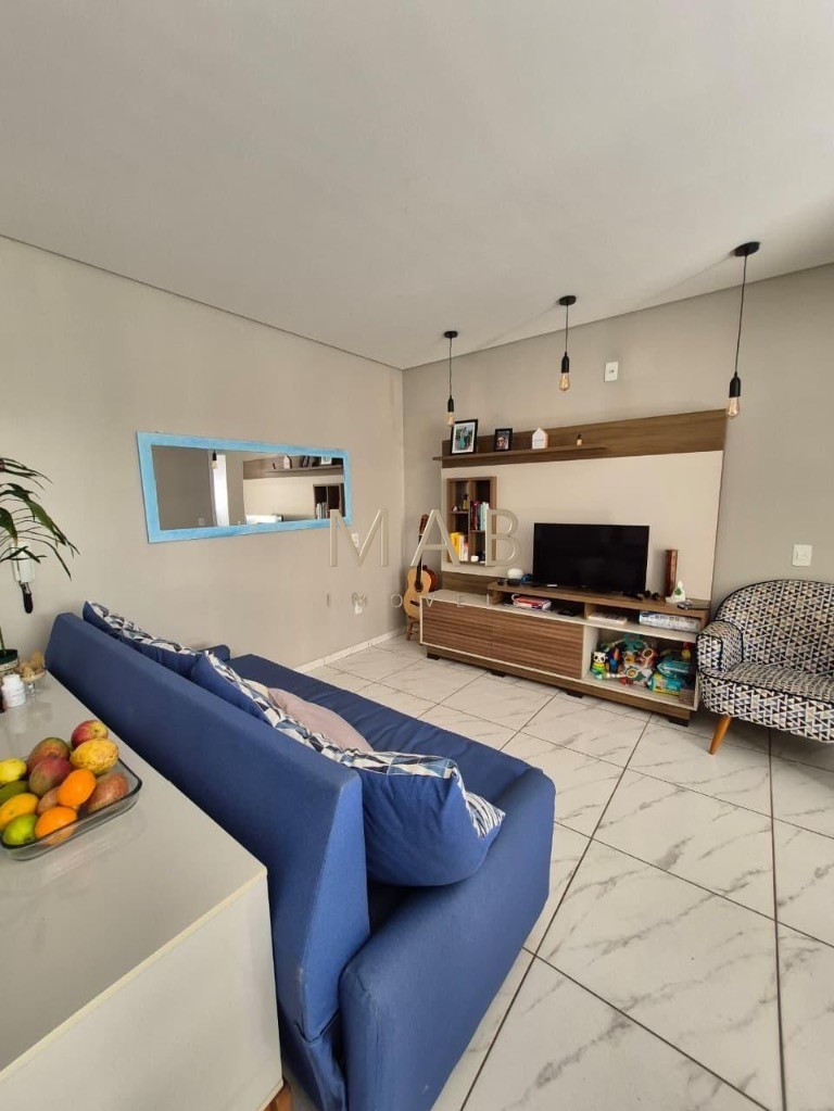 Imperdível! Apartamento à venda em Ingleses Norte, Florianópolis-SC: 2 quartos, 1 suíte, 1 sala, 2 banheiros, 2 vagas de garagem.