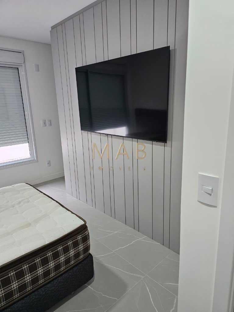 Apartamento DUPLEX com 3 Dormitórios sendo 1 Suíte à Venda em Região NOBRE do Bairro Ingleses - Florianópolis SC!