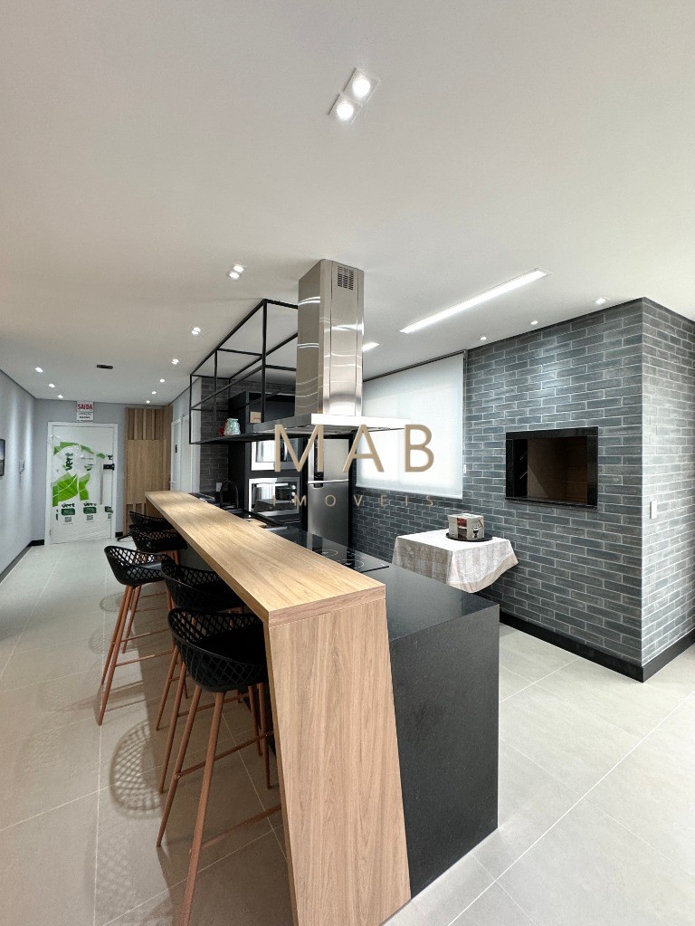 Apartamento DUPLEX com 3 Dormitórios sendo 1 Suíte à Venda em Região NOBRE do Bairro Ingleses - Florianópolis SC!