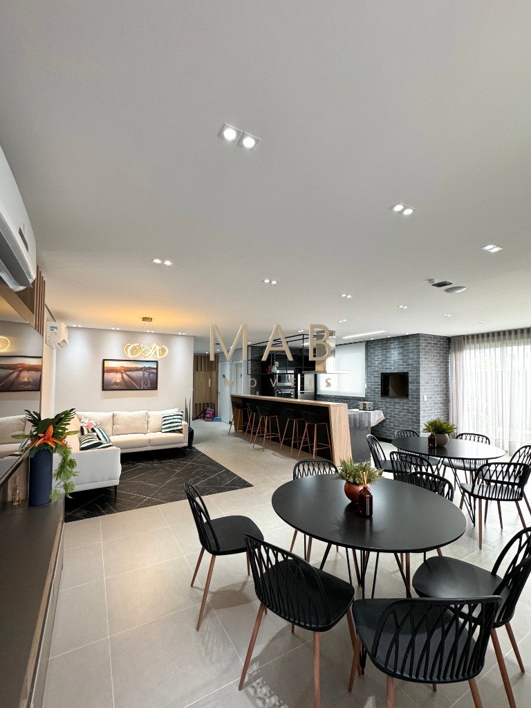 Apartamento DUPLEX com 3 Dormitórios sendo 1 Suíte à Venda em Região NOBRE do Bairro Ingleses - Florianópolis SC!
