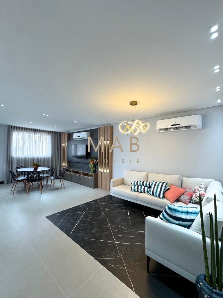 Apartamento DUPLEX com 3 Dormitórios sendo 1 Suíte à Venda em Região NOBRE do Bairro Ingleses - Florianópolis SC!