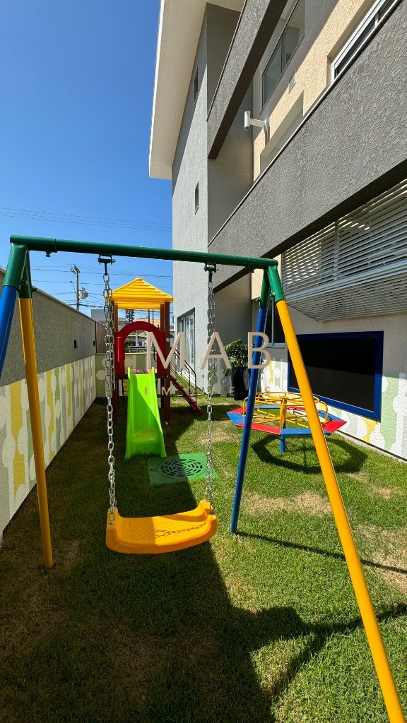 Apartamento DUPLEX com 3 Dormitórios sendo 1 Suíte à Venda em Região NOBRE do Bairro Ingleses - Florianópolis SC!