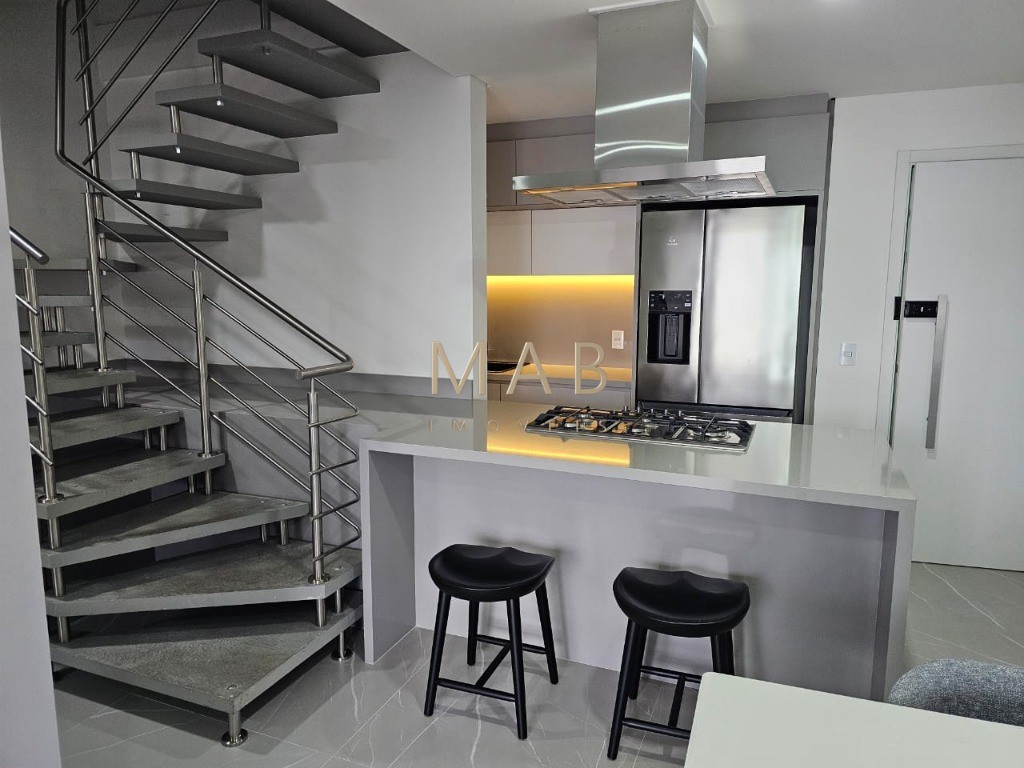 Apartamento DUPLEX com 3 Dormitórios sendo 1 Suíte à Venda em Região NOBRE do Bairro Ingleses - Florianópolis SC!