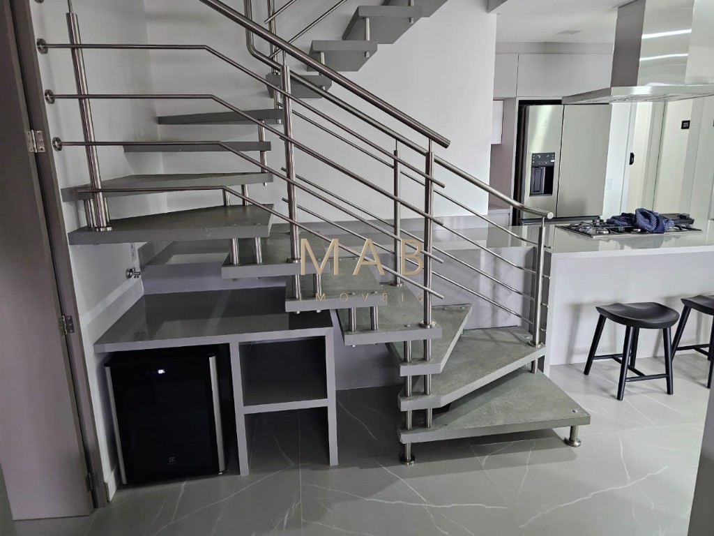 Apartamento DUPLEX com 3 Dormitórios sendo 1 Suíte à Venda em Região NOBRE do Bairro Ingleses - Florianópolis SC!