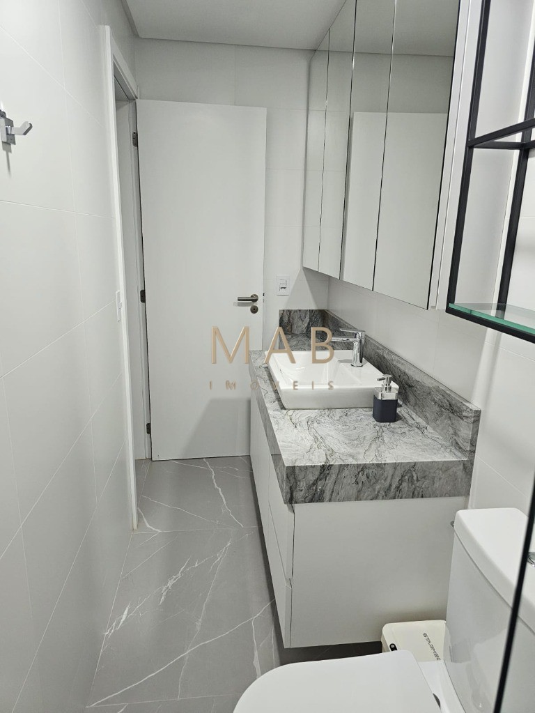 Apartamento DUPLEX com 3 Dormitórios sendo 1 Suíte à Venda em Região NOBRE do Bairro Ingleses - Florianópolis SC!