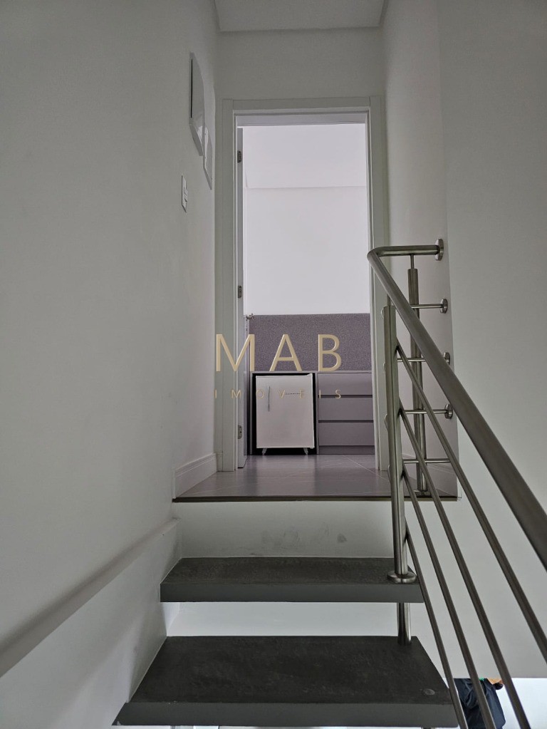 Apartamento DUPLEX com 3 Dormitórios sendo 1 Suíte à Venda em Região NOBRE do Bairro Ingleses - Florianópolis SC!