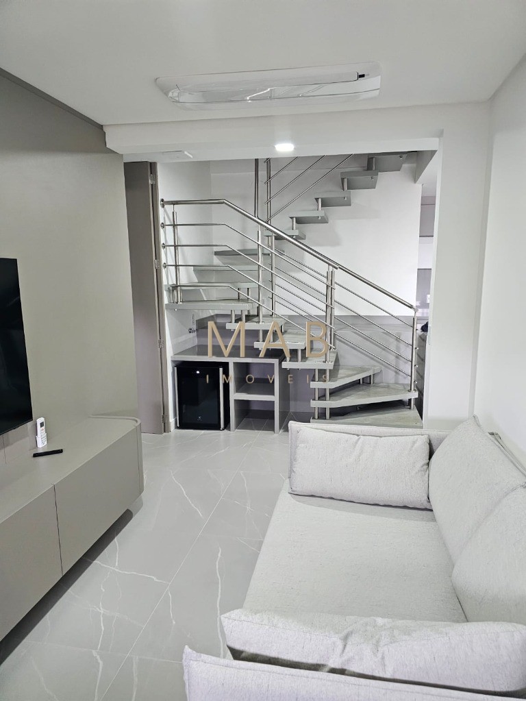 Apartamento DUPLEX com 3 Dormitórios sendo 1 Suíte à Venda em Região NOBRE do Bairro Ingleses - Florianópolis SC!