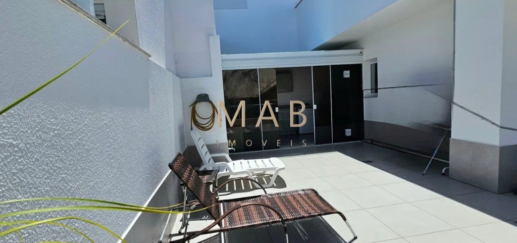 Cobertura à venda em Florianópolis-SC, bairro Ingleses do Rio Vermelho: 2 dormitórios sendo 1 suíte, BWC social, vaga de garagem, 191m².