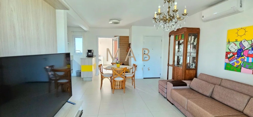 Cobertura à venda em Florianópolis-SC, bairro Ingleses do Rio Vermelho: 2 dormitórios sendo 1 suíte, BWC social, vaga de garagem, 191m².