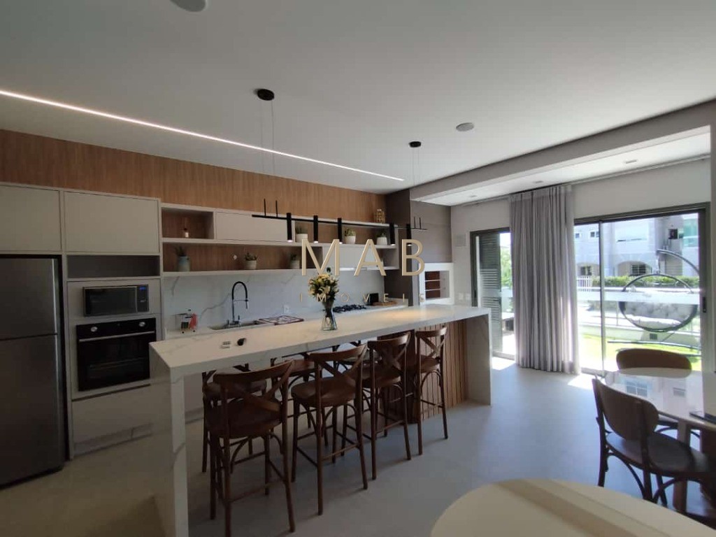 Lindo Apartamento contendo 2 Dormitórios sendo 1 Suíte à Venda na Praia de Ingleses, Florianópolis SC!!