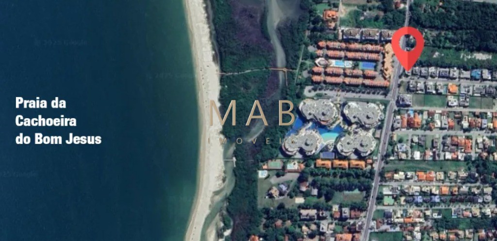 Casa de Alto Padrão à Venda em Lindo Condomínio na Cachoeira do Bom Jesus - Florianópolis SC!