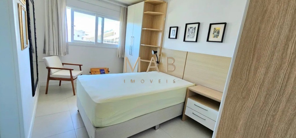 Cobertura à venda em Florianópolis-SC, bairro Ingleses do Rio Vermelho: 2 dormitórios sendo 1 suíte, BWC social, vaga de garagem, 191m².