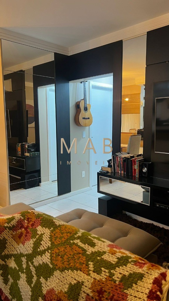 Apartamento mobiliado a 100metros do mar na Praia dos Ingleses com 110m², área de lazer com Piscina, Financiável via banco,? Florianópolis/SC!