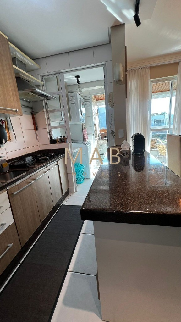 Apartamento mobiliado a 100metros do mar na Praia dos Ingleses com 110m², área de lazer com Piscina, Financiável via banco,? Florianópolis/SC!