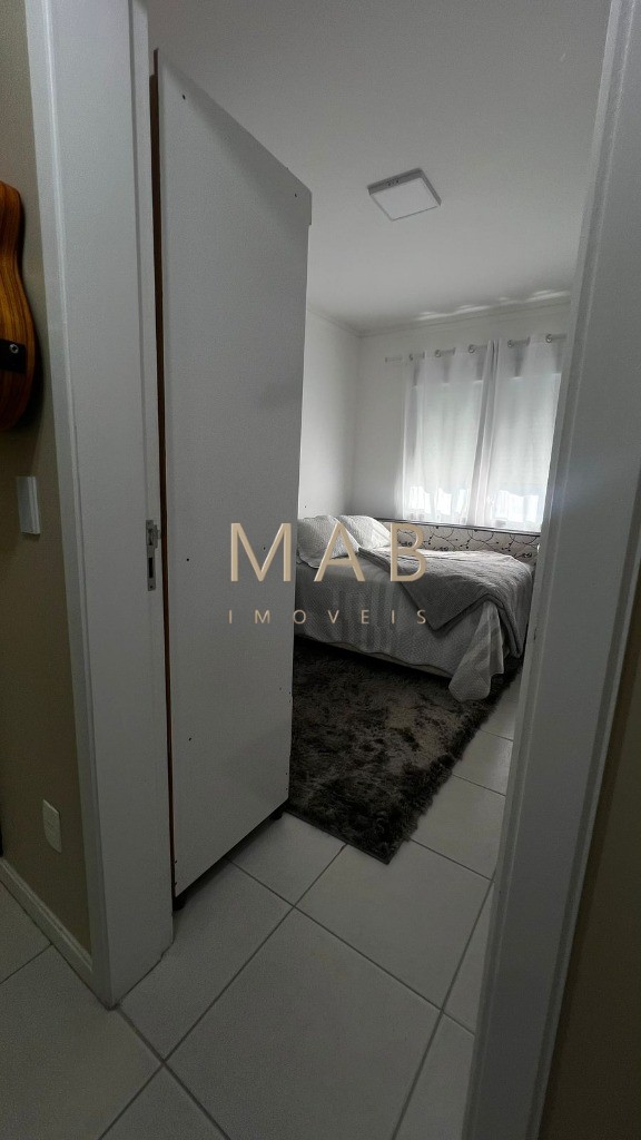 Apartamento mobiliado a 100metros do mar na Praia dos Ingleses com 110m², área de lazer com Piscina, Financiável via banco,? Florianópolis/SC!