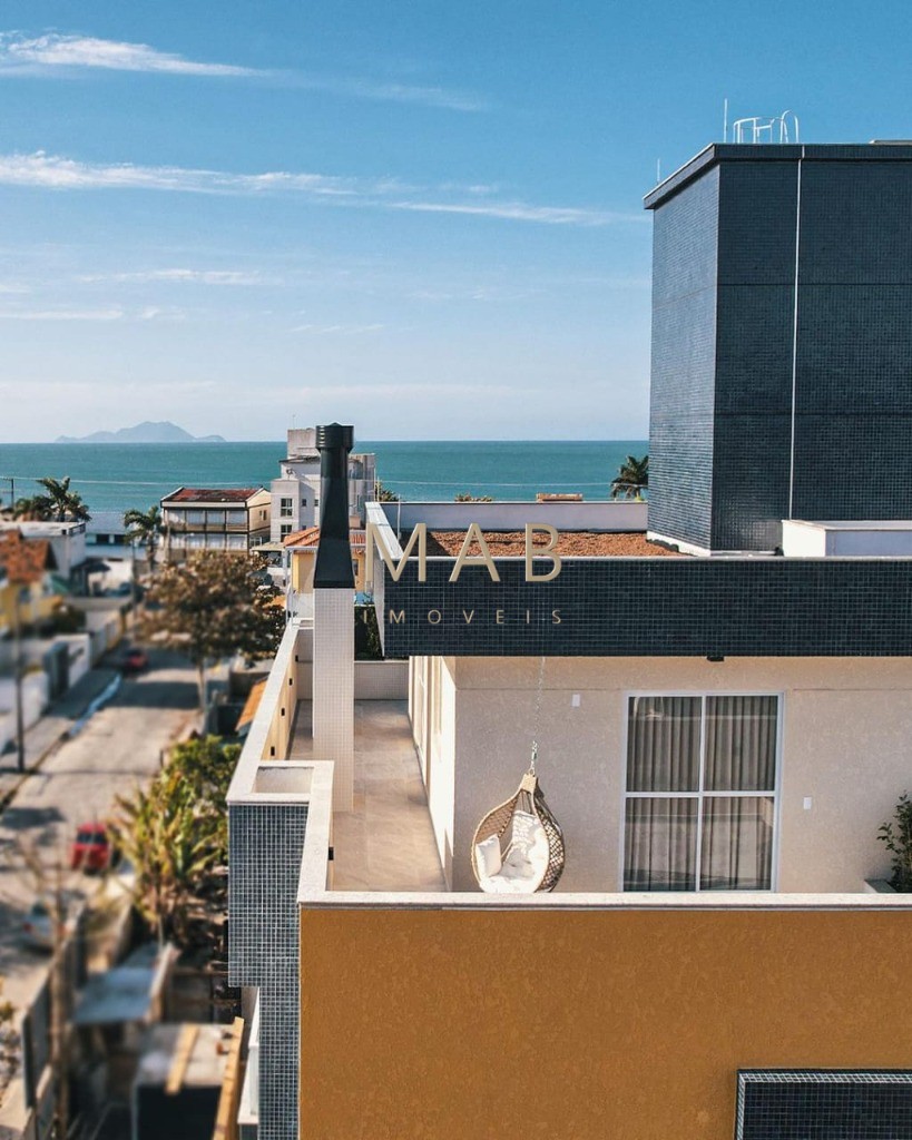 Apartamento com 2 dormitórios sendo 1 suíte à Venda em localização Privilegiada, na Praia de Ingleses - Florianópolis SC!