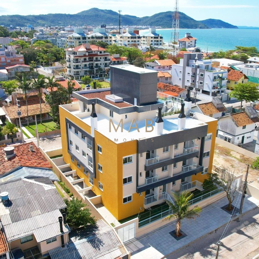 Apartamento com 2 dormitórios sendo 1 suíte à Venda em localização Privilegiada, na Praia de Ingleses - Florianópolis SC!