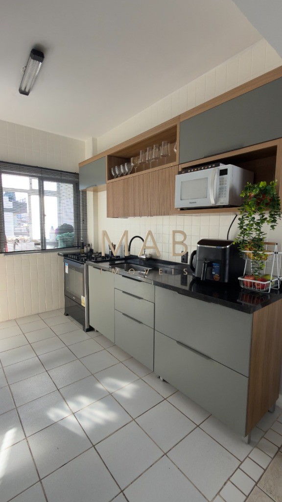 Apartamento à venda em Florianópolis-SC, Ingleses do Rio Vermelho - 2 quartos, 1 sala, 1 banheiro, 1 vaga de garagem - 80m².