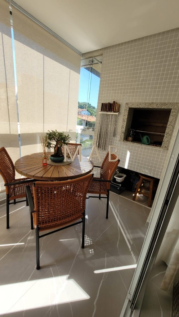 Apartamento com 2 dormitórios sendo 1 suíte à Venda em localização Privilegiada, na Praia de Ingleses - Florianópolis SC!