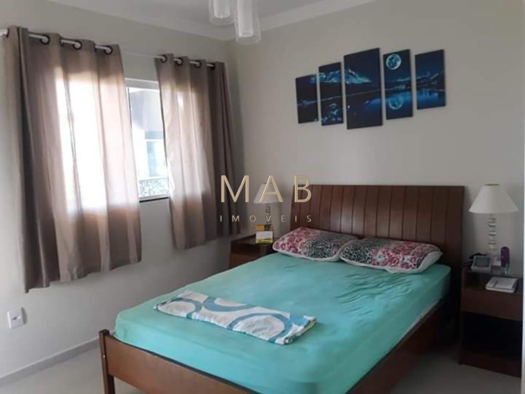 Cobertura de alto padrão à venda em Ingleses do Rio Vermelho, Florianópolis-SC: 3 quartos sendo 1 suíte, 2 salas, 2 banheiros, 1 vaga, 190m².