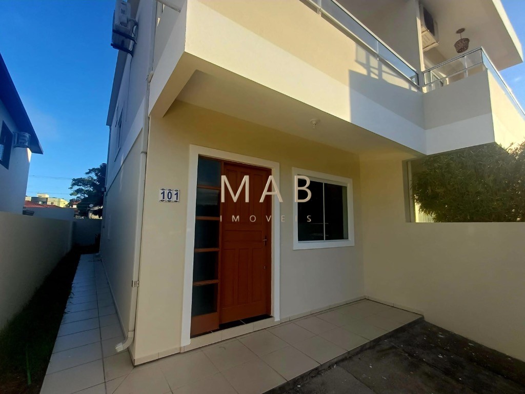Imperdível oportunidade: Casa à venda em Florianópolis-SC, Ingleses do Rio Vermelho, 2 quartos, 1 sala, 2 banheiros, 1 vaga, 112m².